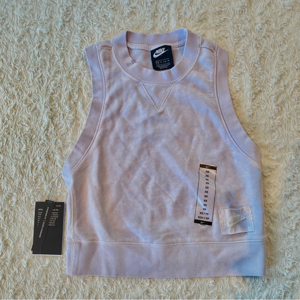 Nike Crop Top